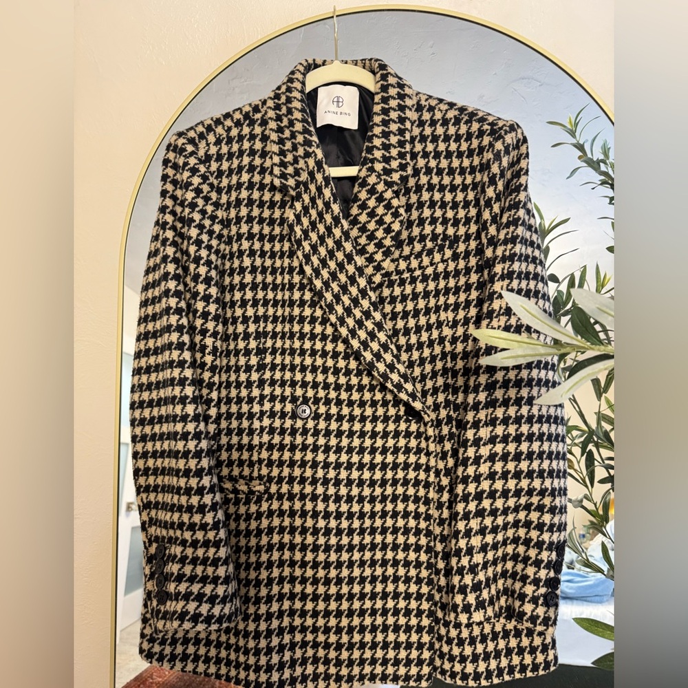 Anine Bing black and tan houndstooth blazer. Oversized M double breasted.